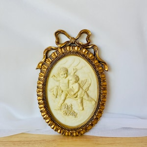 Cherub Relief Wall Art Vintage Baroque Angel Plaque with Gold Frame Victorian Putti Décor Shabby Chic Wall Hanging Romantic Angel Art