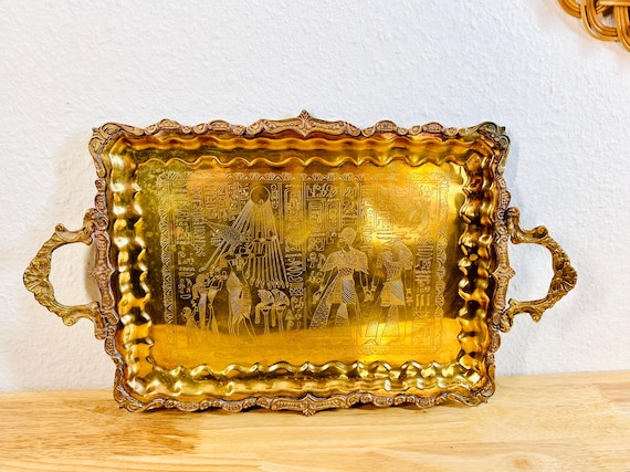 えま　真鍮(？)どんぐりと葉っぱのトレイ　他2点 えま様専用 真鍮(？)どんぐりと葉っぱのトレイ ビンテージ真鍮葉っぱ