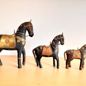 Boho Style Vintage Horse Trio Set of 3 Handcrafted Wood Brass Copper Figurines Artistic Retro Horse Statues Shelf Decor