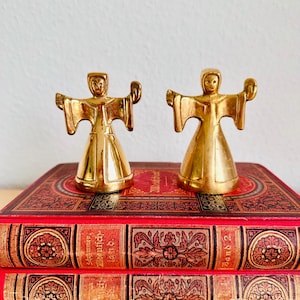 Vintage Brass Bells Münchener Kindl Hand Bells Set of 2 Golden Bells Monks Angels Elegant Christmas Decoration Retro Holiday Décor