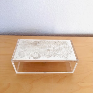 Versilbertes Vintage WMF Kästchen | Dekorative Serviettenbox aus Acryl & versilbertem Metall | Retro Schmuckbox | Vintage Aufbewahrungsdose