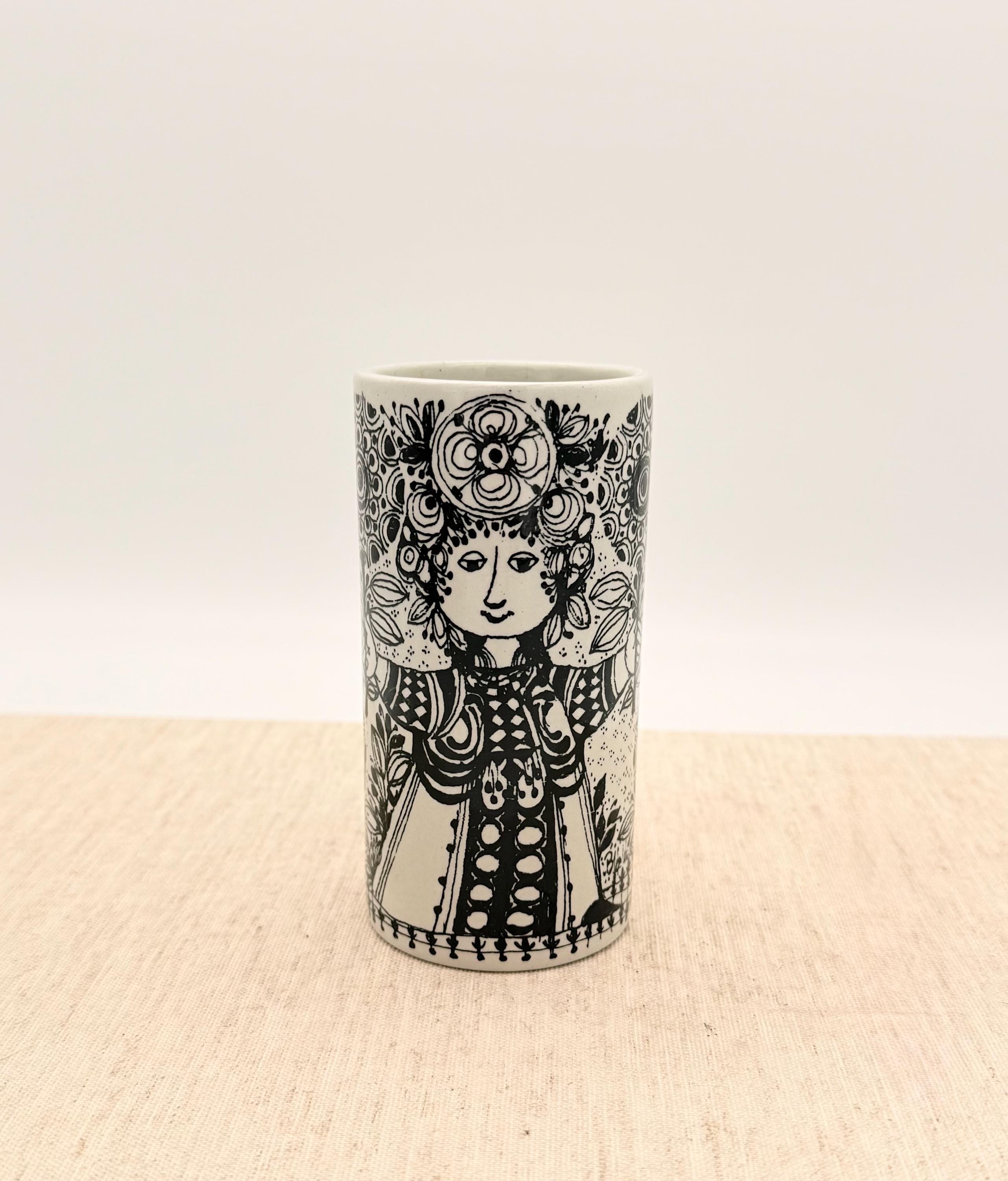 Danish Vintage Vase by Bjørn Wiinblad Nymølle Flora Series in