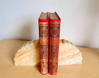 Vintage Onyx Bookends in Shell Shape Stylish Art Deco Book Supports from the 1960s Retro Home Accessory Shelf Decor for Books