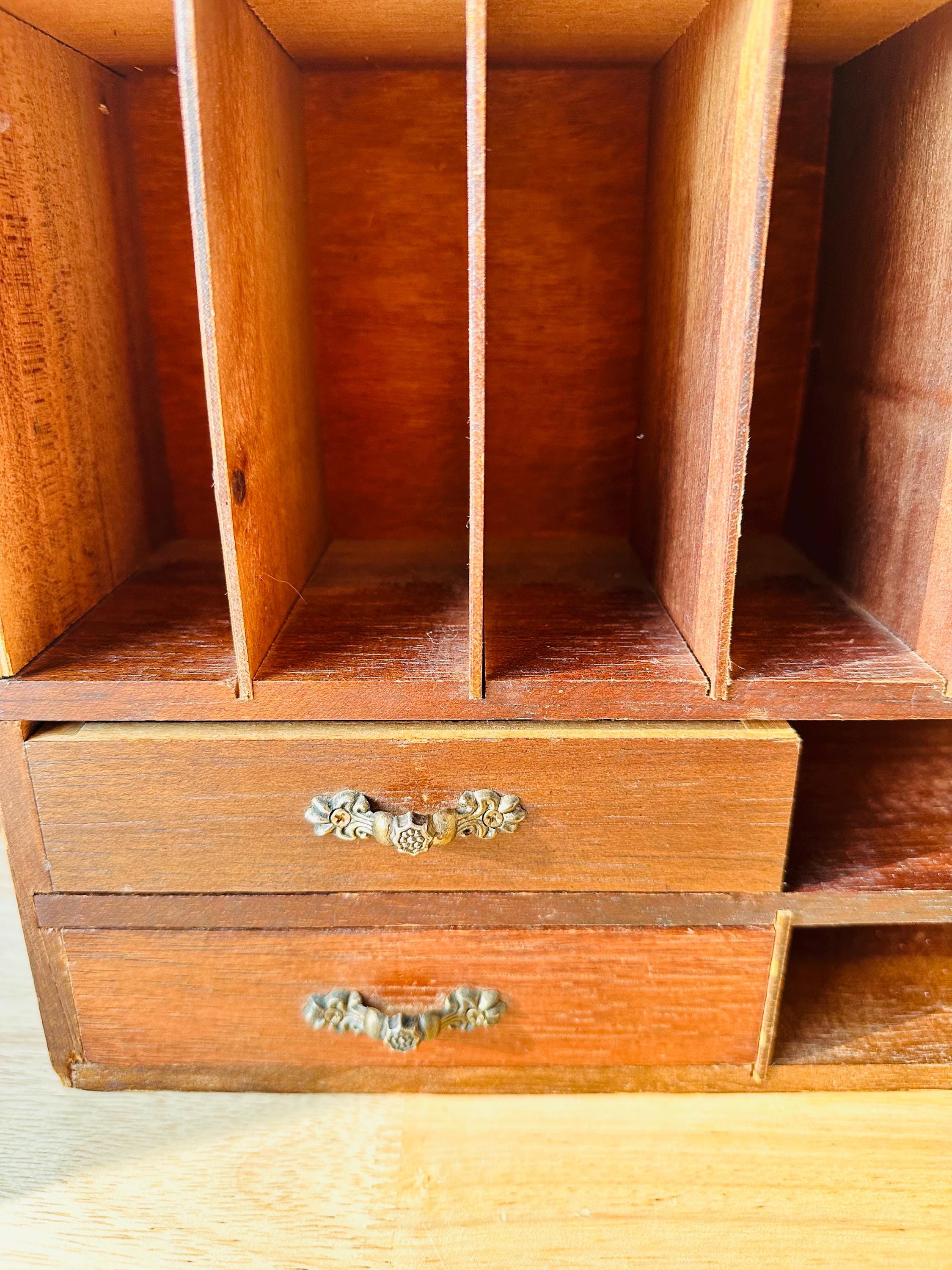 Organizer Da Scrivania In Legno In Stile Vintage Di Metà Secolo