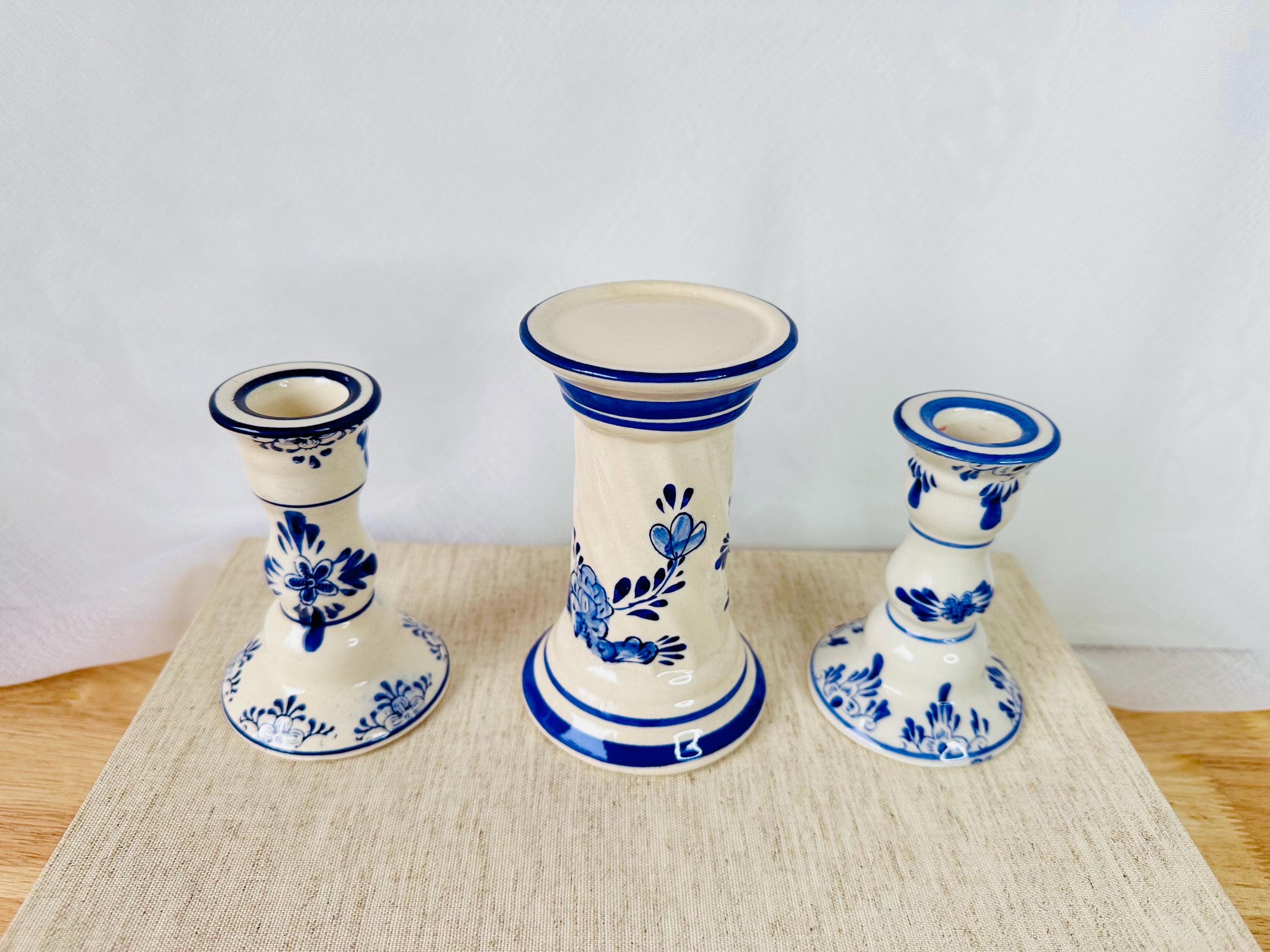 クラシックなブルーとホワイトのヴィンテージキャンドルホルダー（3個