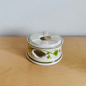 Vintage Porcelain Teapot Warmer by Villeroy & Boch &quot;Geranium&quot; from the 1990s Retro Tea Warmer with Floral Design Retro Teapot Holder