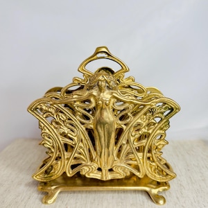 Goldener Briefhalter Jugendstil Messing Serviettenhalter Vintage Organizer für den Schreibtisch Jugendstil Dekoration antik Nymphe Dame
