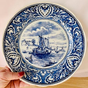 Delft Wall Plate Boch Royal Sphinx Blue and White Classic Serving Plate Retro Delft Collector Plate Holland with Boat Scene Blue White Decor