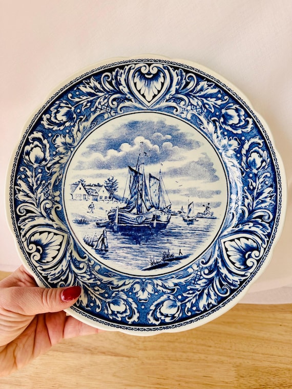 Delft Wandteller Boch Royal Sphinx blau-weiß Klassische Servierteller Retro Delfter blau Sammelteller Holland mit Boot Motiv Blau-weiße Deko
