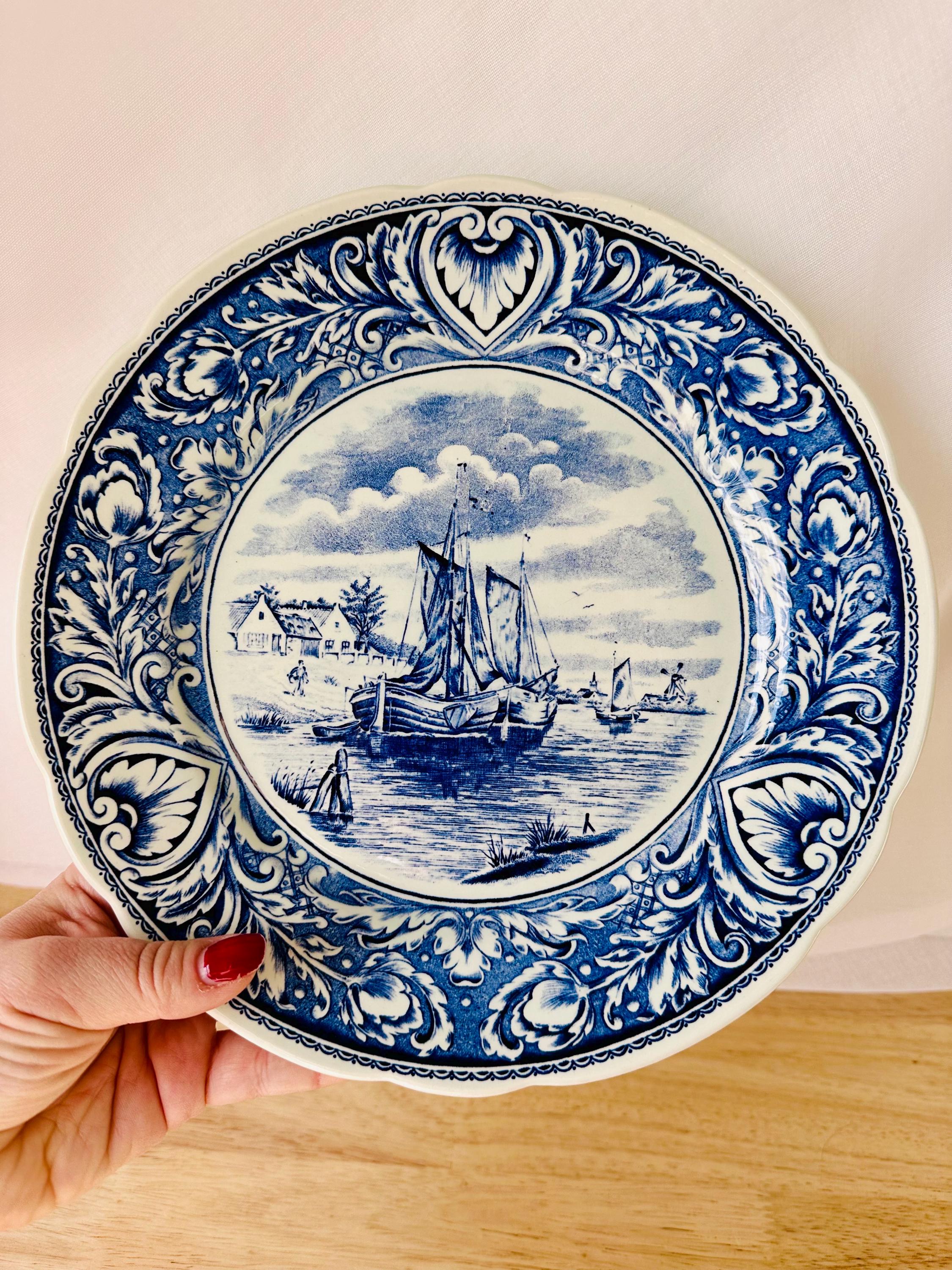 Delft Wall Plate Boch Royal Sphinx Blue and White Classic Serving