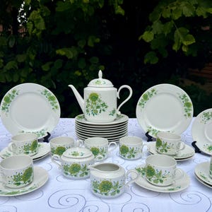 Vintage H&G Heinrich Tea Set 36-Piece Retro Tableware with Green Design for 11 People Cups Dessert Plates Creamer Sugar Bowl Teapot