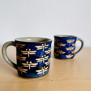 Handmade Vintage Coffee Cups with Dragonfly Design from the 1990s - Set of 2 | Dragonfly Pattern Ceramic | Dragonfly Design Mugs