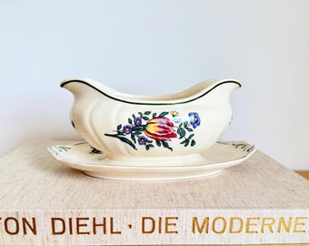 Vintage Villeroy & Boch Mettlach “Alt Strassburg” Gravy Boat Classic Country Style Tableware Decorative Retro Sauce Server