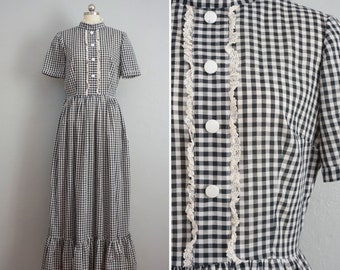 1960s/1970s Prairie gingham Dress | 60s maxi gingham dress | 70s gingham maxi dress | vintage 70s prairie dress | vintage 60s maxi dress