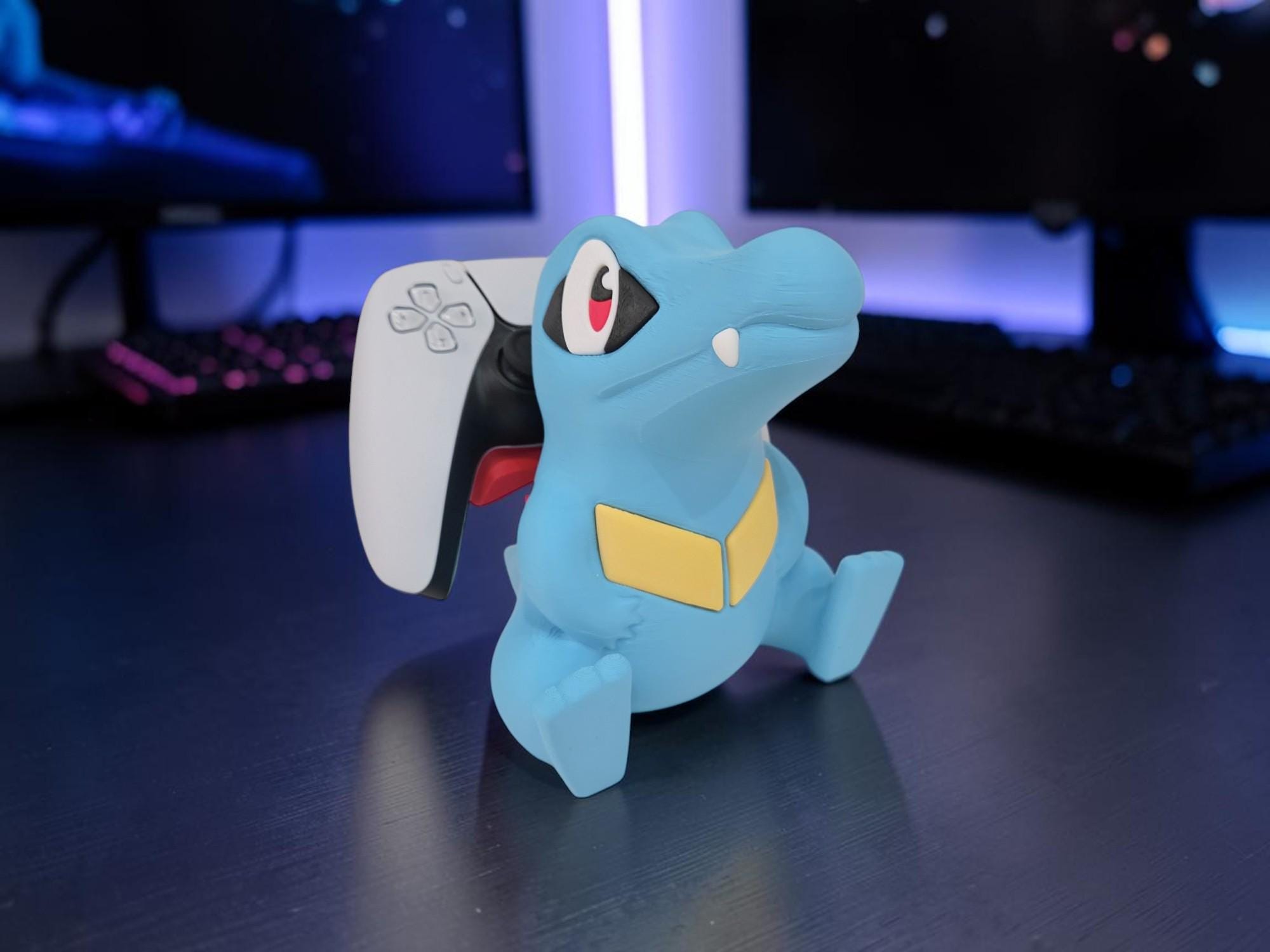 Totodile Controller Stand Holder | Fan Made | 3D Printed Pokemon Gaming Desk Organizer