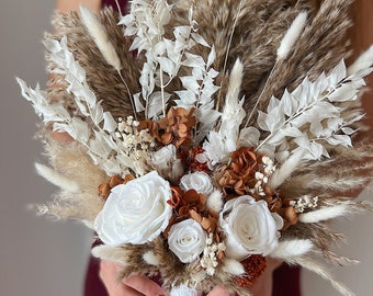 Wedding boho dried flowers bouquet for bohemian bride in terracotta white colors, preserved flowers luxury large bridal fall arrangements