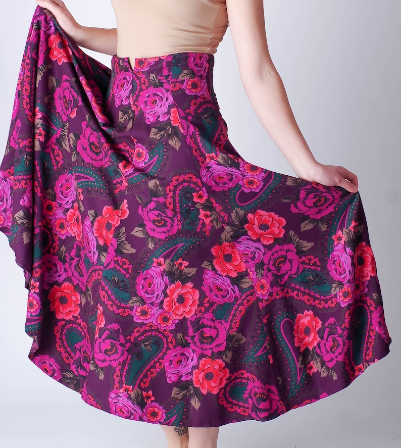 Carole Little Size 6 Purple and Pink Floral and Paisley Flowing Skirt