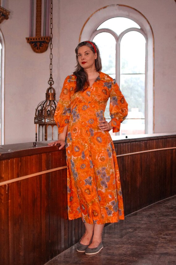 70's Vintage Poppy Floral Long Sleeve Hostess Dres