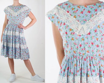 60’s Vintage Blue Floral Square Dancing Dress With Lace Trim - Medium - Bettina of Miami - Cottagecore - Summer