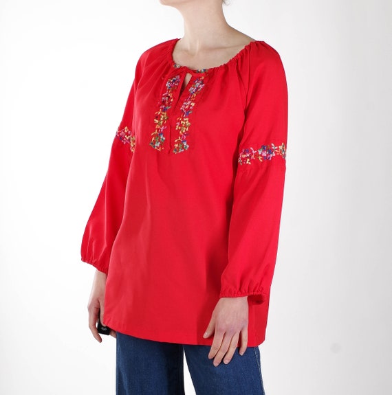 70’s Vintage Red Tunic Blouse With Colorful Flora… - image 4