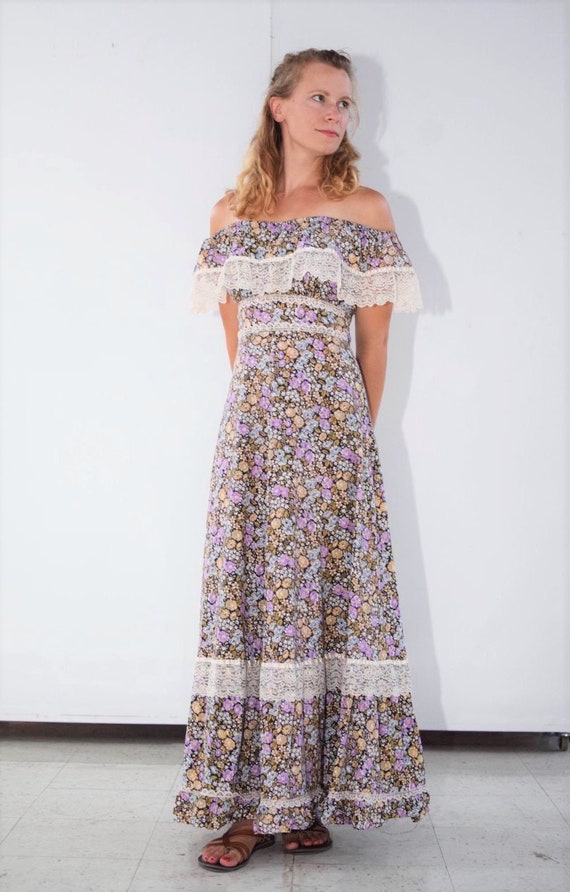 70's Floral Prairie Maxi Dress