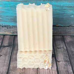 Soap Bar | Goat Milk & Honey | All Natural Goat Milk Soap | Unscented Oatmeal Soap | Sensitive Skin Soap | Luxury Soap | Unisex Gift