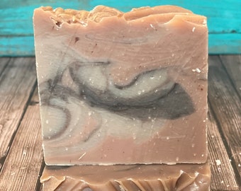 Barra de jabón / Bourbonwood / Jabón vegano hecho a mano / Barra limpiadora casera de manteca de karité / Jabón para el Día del Padre / Regalo unisex para amantes del bourbon