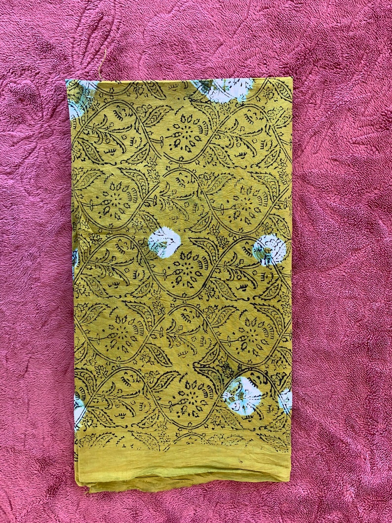 Neck tie 44*44 inch Hand Printed Pure Cotton Small Square Scarf For Women Neckerchief Cotton Bandana Gift for MenWomen Foulard