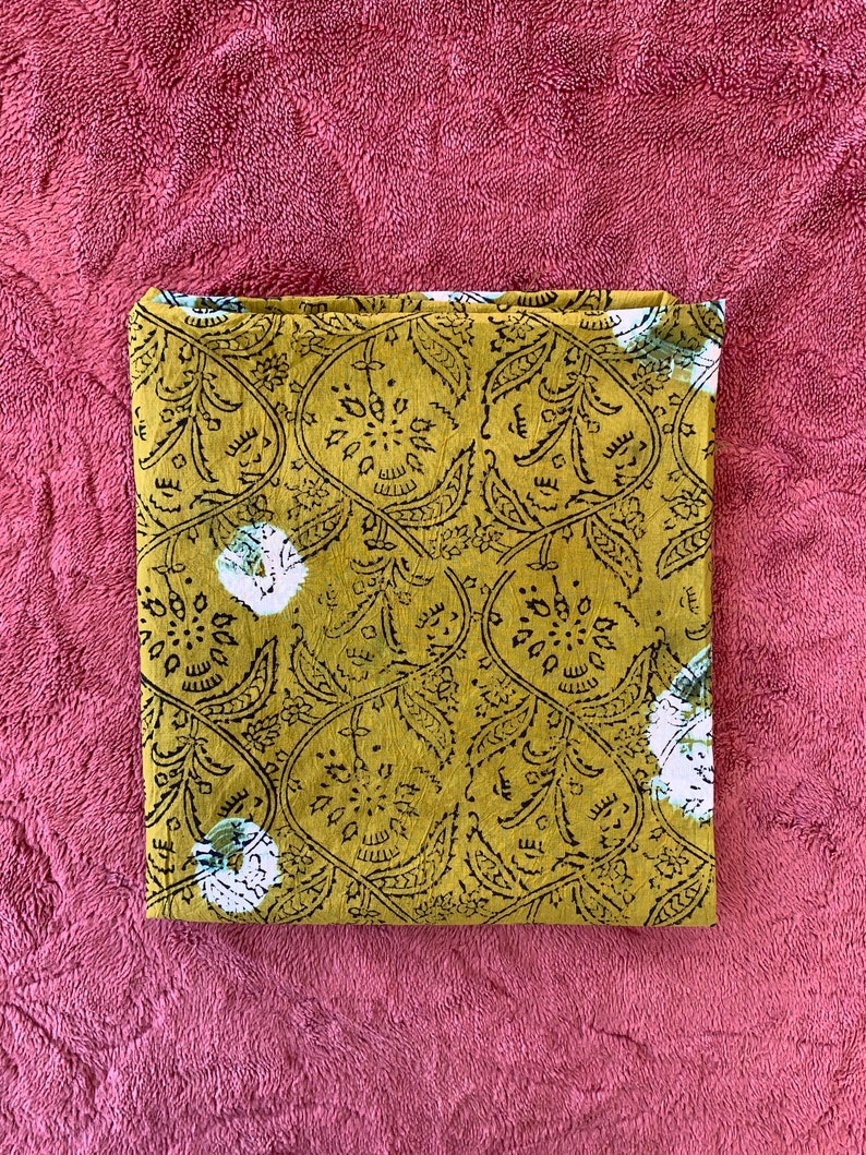 Neck tie 44*44 inch Hand Printed Pure Cotton Small Square Scarf For Women Neckerchief Cotton Bandana Gift for MenWomen Foulard