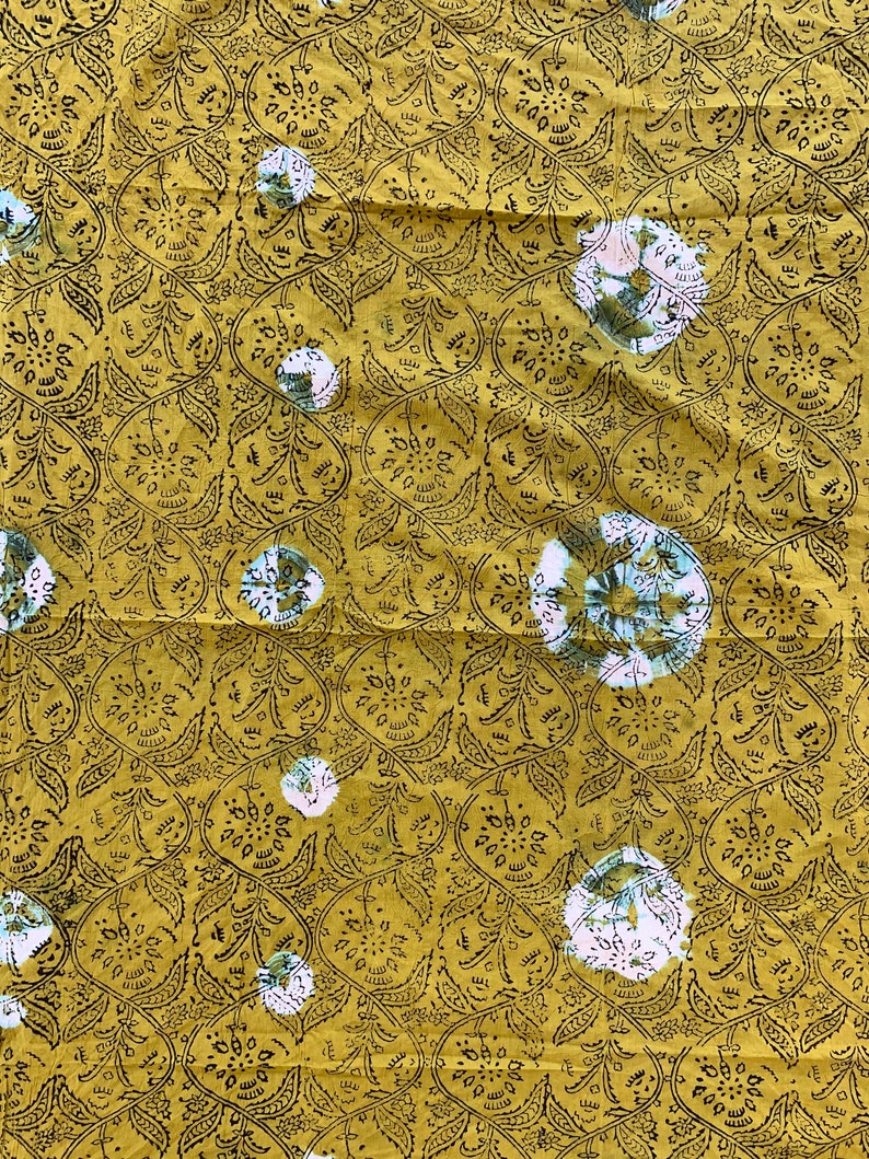 Neck tie 44*44 inch Hand Printed Pure Cotton Small Square Scarf For Women Neckerchief Cotton Bandana Gift for MenWomen Foulard