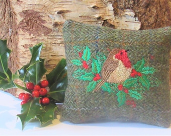 Harris Tweed Lavender Mini Cushion with a  Robin & Holly!