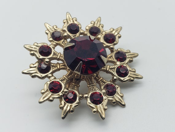 Vintage Ruby Crystal Starburst Brooch, Sparkling … - image 3
