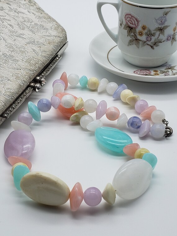 Vintage Marbled Pastel Chunky Beaded Necklace, Co… - image 6