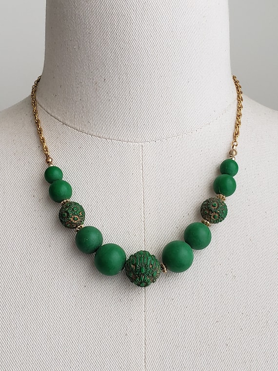 Vintage Forest Green Beaded Gold Chain Necklace, V
