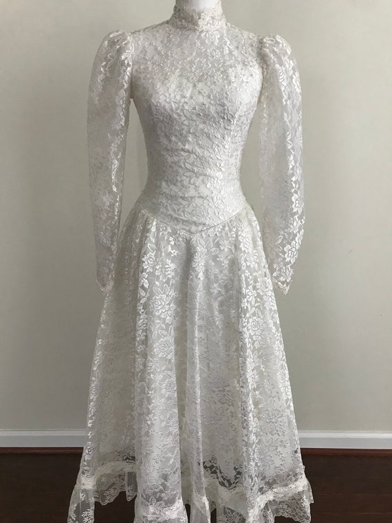 1980's ILGWU Gunne Sax Style White Lace Beaded Wed