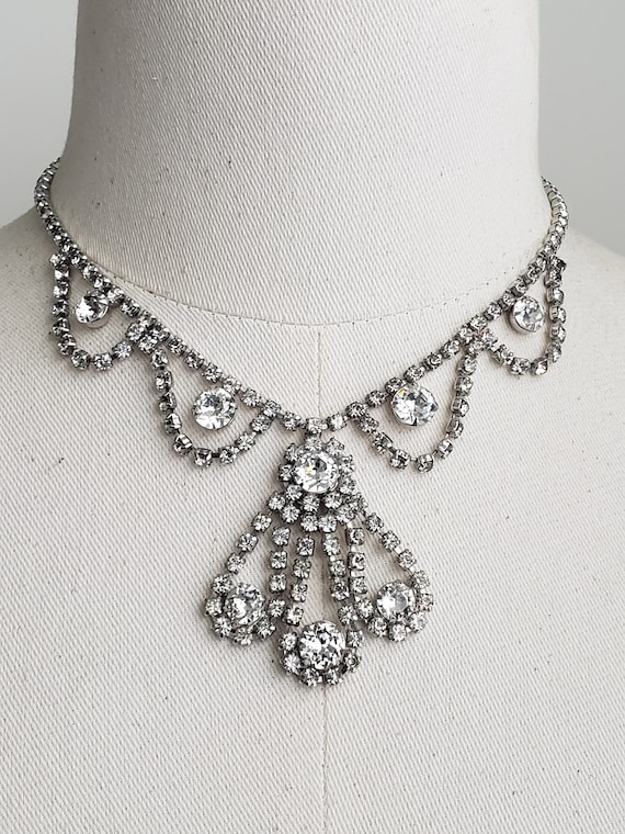 Vintage KRAMER of NEW YORK Crystal Rhinestone Drop Necklace