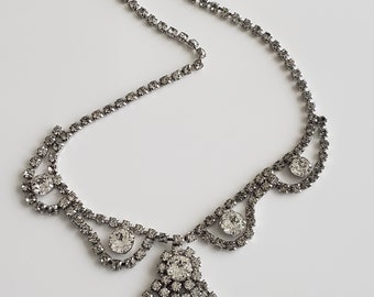 Vintage KRAMER of NEW YORK Crystal Rhinestone Drop Necklace