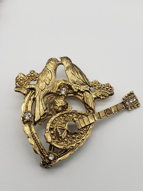 Vintage Gilt Art Nouveau Style Lovebirds Brooch, … - image 3