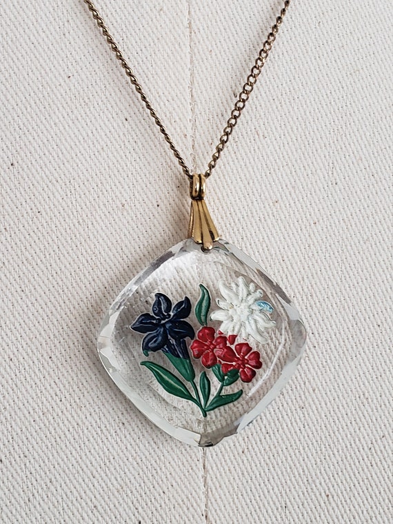 Vintage 1950s Lucite Reverse Carved Floral Bouque… - image 1