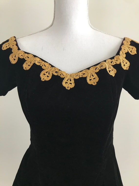 1990s RAMPAGE Black Velvet Gold Trim Dress, Vinta… - image 2