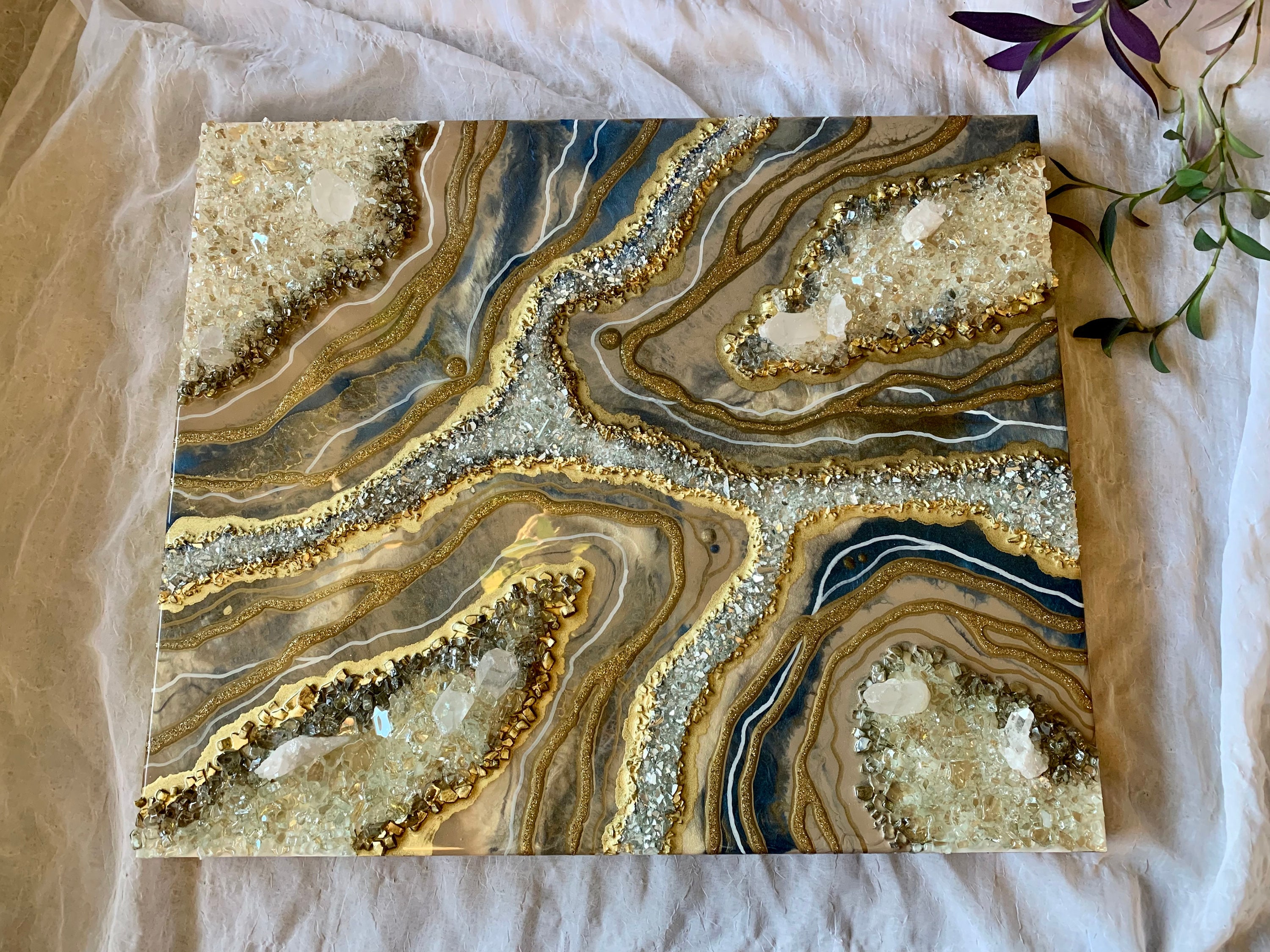 Epoxy Resin Crystal Geode Wall Art Handmade Resin Geode Decor Epoxy Resin Crystal Geode Wall Art Handmade Resin Geode Decor