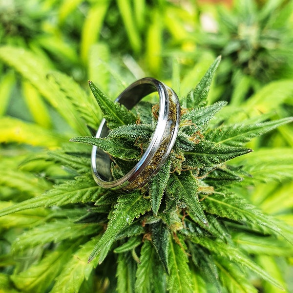 Cannabis Glow Ring, Hemp Titanium Wedding Band