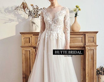 Robe de mariée A-ligne en dentelle à manches longues | Superbe robe de mariée A-ligne en dentelle | Robe de mariée avec jupe et manche en tulle| A-ligne Robe De Mariée