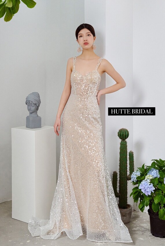 chinese dress ladies Mermaid Champagne Wedding Dress V-Neck Lace Glitter Champagne / US:4-6 main image 1