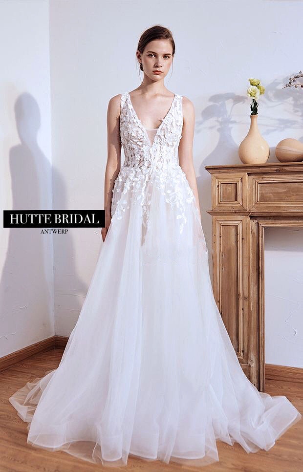 3d leaves applique lace v-neck wedding dress A-line Deep V neck 3D Lace Applique Wedding Dress Long Sleeve Rustic W SELINADRESS