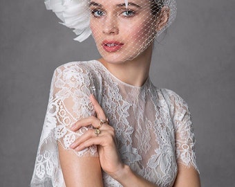 Gatsby Vintage Boho 1970s Style Wedding Dress, White Lace