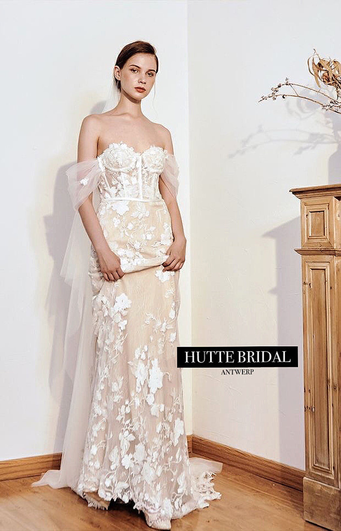 Classic Lace Off Shoulder Mermaid Wedding Dress
