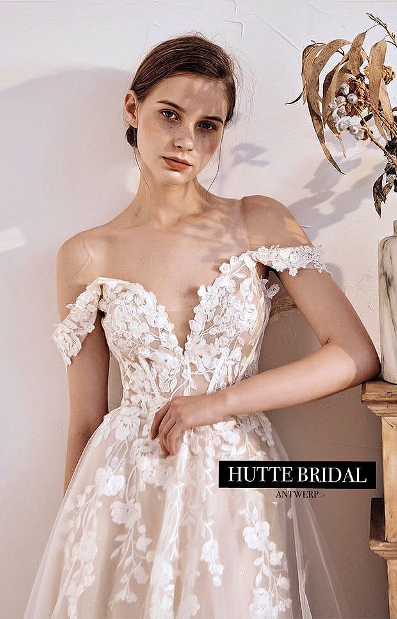 Off-Shoulder Floral Sequin Mesh A-Line Evening Gown