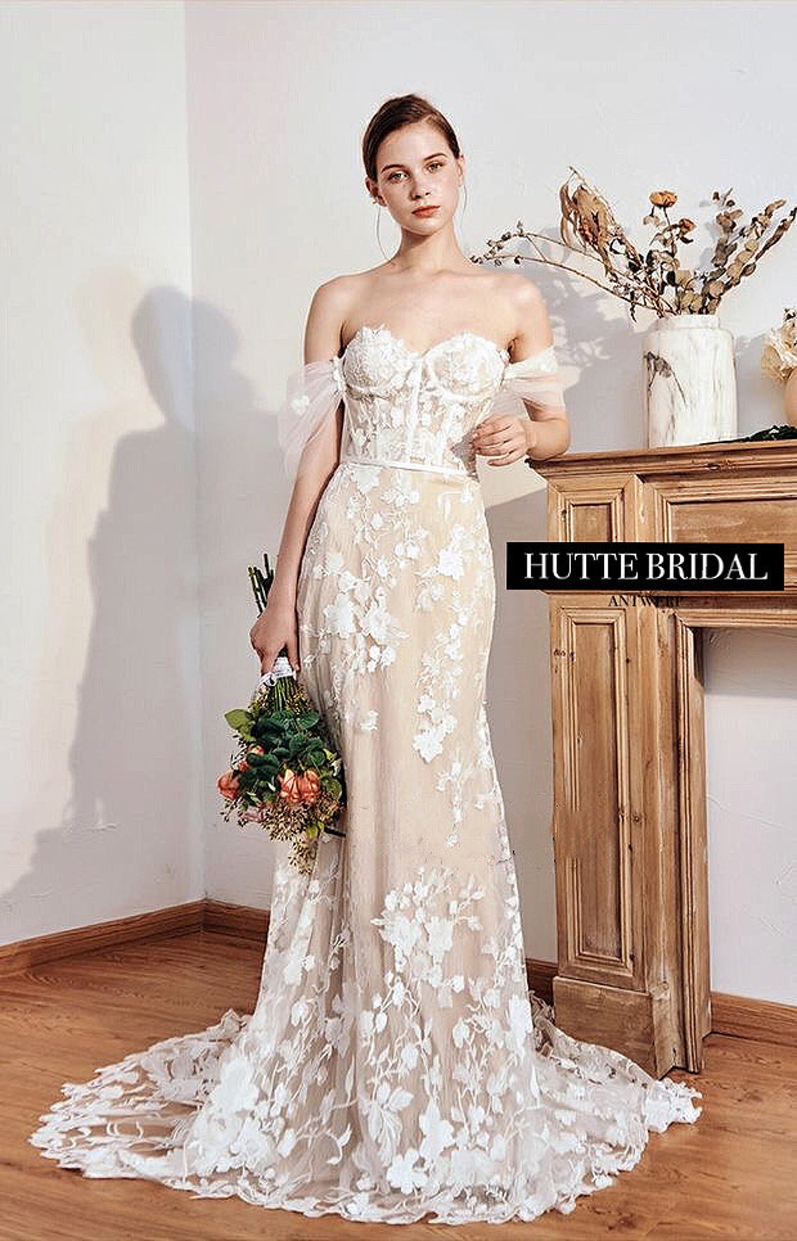 Off Shoulder V-Neck Drop Sleeves Mermaid Wedding Dress