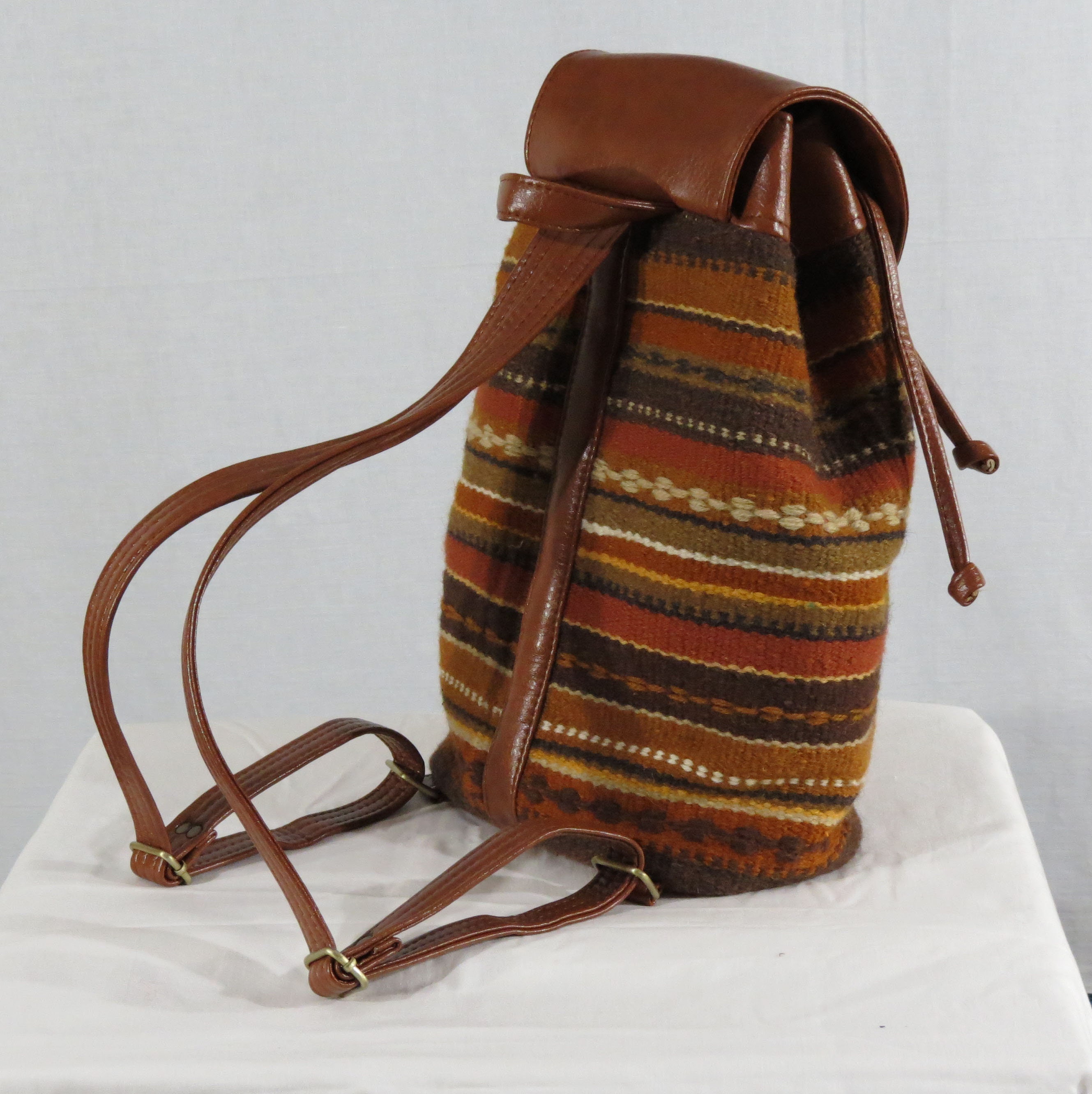 Zaino/Borsa posteriore/Zaini/Zaino in lana/Zaini fatti a mano/Zaino marrone